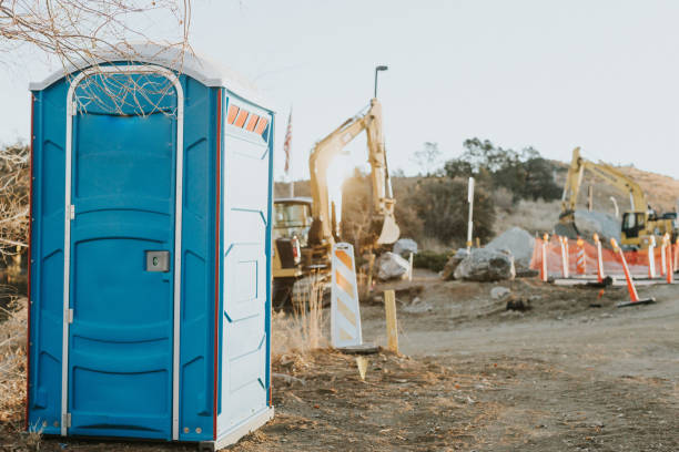 Portable Toilet Options We Offer in Kennesaw State University, GA
